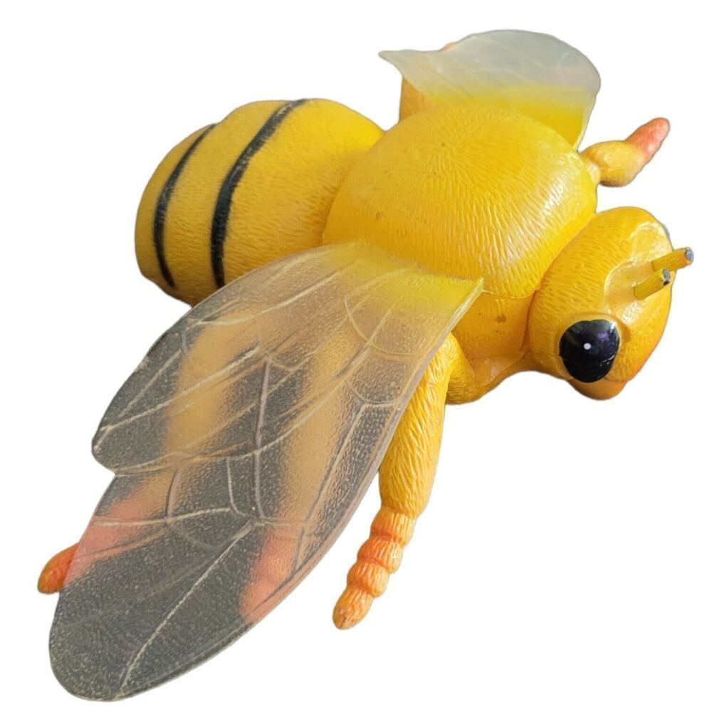 Plastic BEE Yellow Jacket Wasp Vintage 1997 PVC TM Giant Oversized 13" Wide